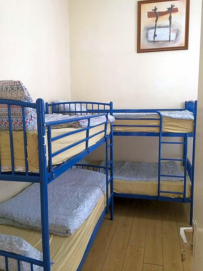 Einzelbett im gemischten 6-Bett-Schlafsaal